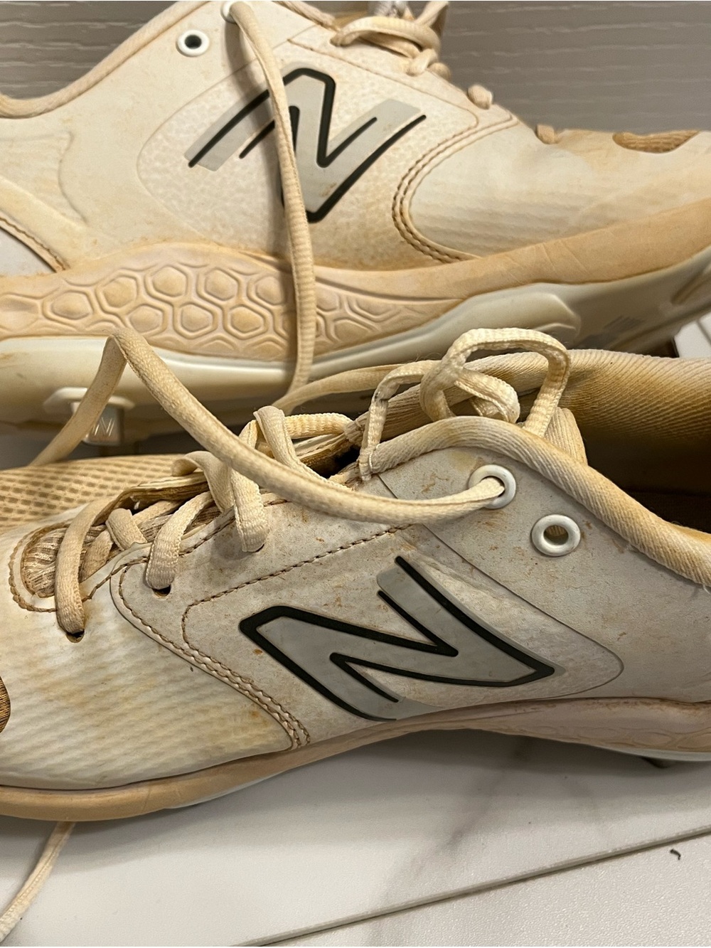 New Balance Softball cleats- size 8.5 Wide